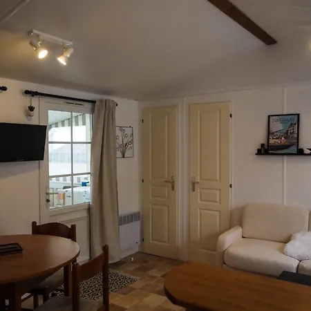 Hotel Mobilhome *